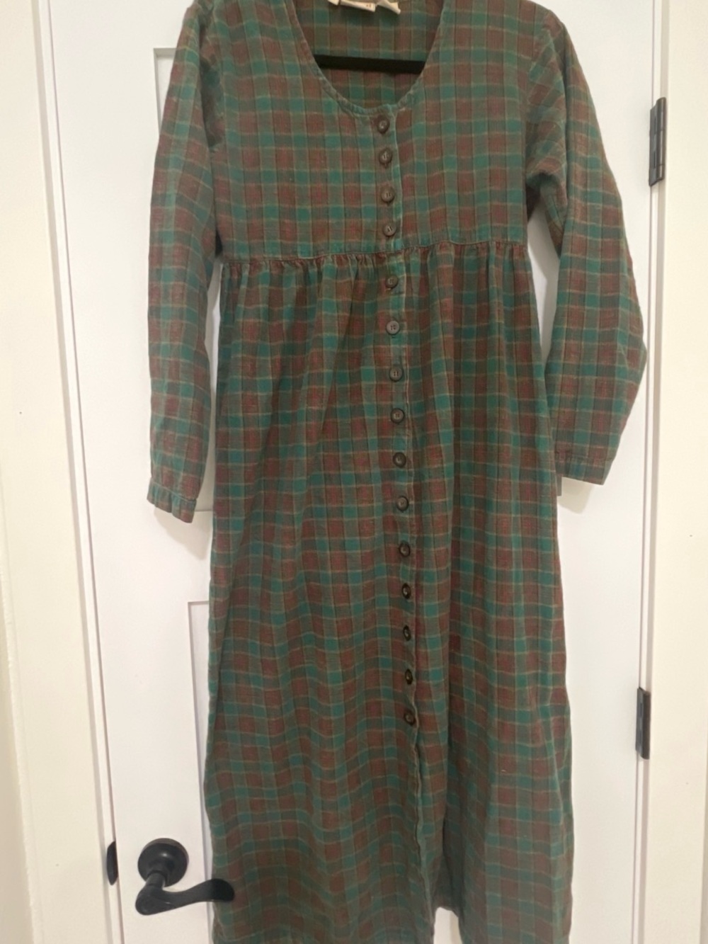 Small vintage Woolrich Button-Front Plaid Maxi Dress in Forest Green Rust red